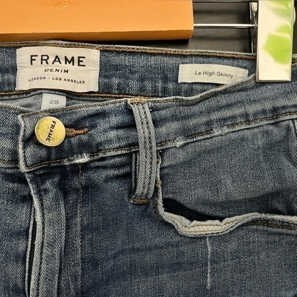 FRAME  | Le High Skinny Blue Wash denim with some distress - size 28 waist 27” - Picture 6 of 9